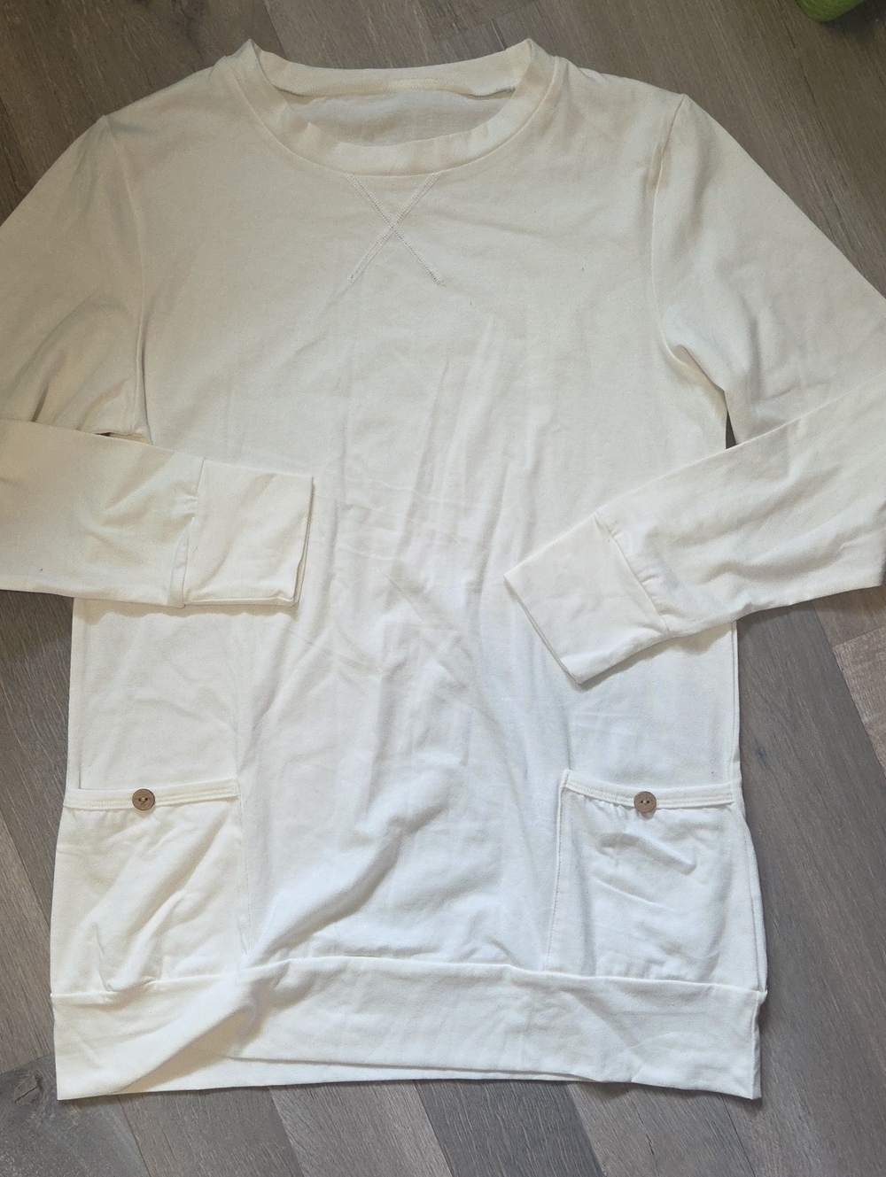 LAST CHANCE Cream Long-Sleeve Crewneck Sweater with Front Pockets